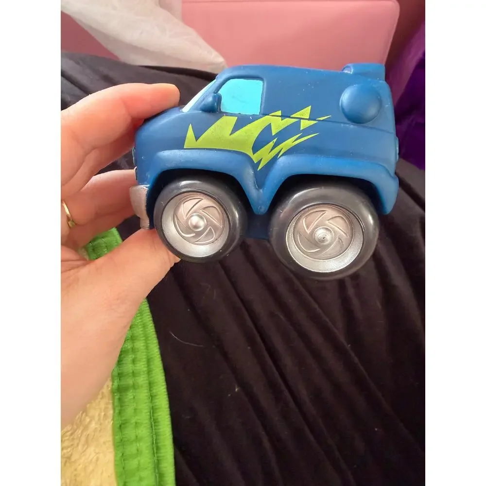 Tonka Chuck & Friends Blue Race Car with Face 2005 Hasbro Chuck the Truck Series